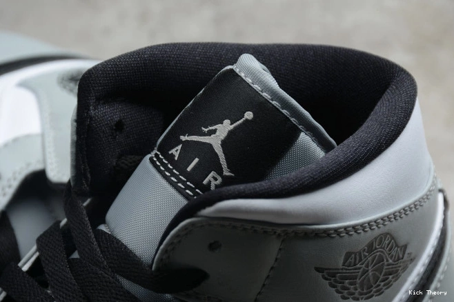 Kick Theory Mid Jordan Grey AIR Light Smoke 1 554724-092 0717